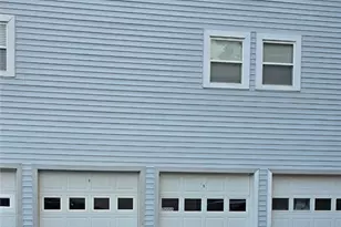 2555 Royal County Down, Uniontown, OH 44685 - Photo 4