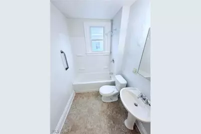 14011 Glendale Avenue #UP / DOWN, Loveland, OH 44128 - Photo 10