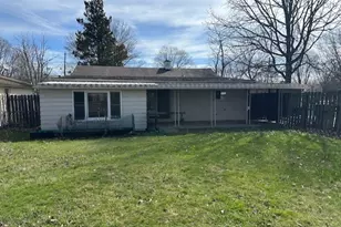 220 Carnegie Ave, Austintown, OH 44515 - Photo 2