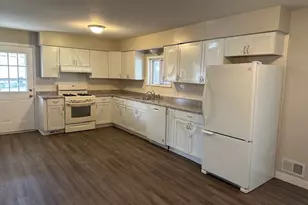 220 Carnegie Ave, Austintown, OH 44515 - Photo 4