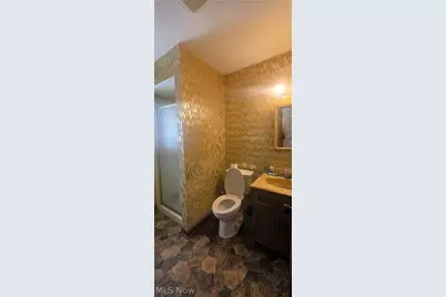 325 Brookshire Oval, Hinckley, OH 44233 - Photo 16