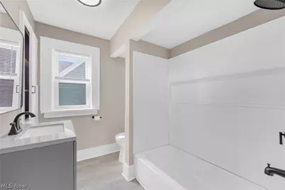 543 Sunset View Drive, Akron, OH 44320 - Photo 32