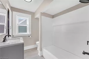 543 Sunset View Dr, Akron, OH 44320 - Photo 32