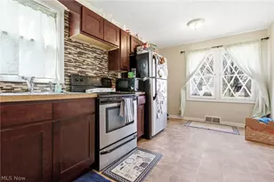 4242 Harwood Rd, South Euclid, OH 44121 - Photo 8