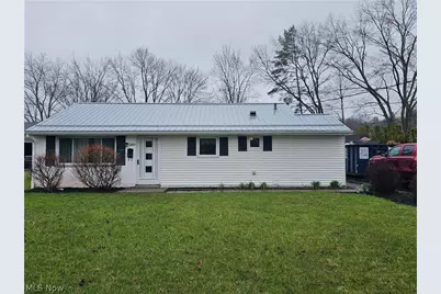 310 Cynthia Drive, Chardon, OH 44024 - Photo 4