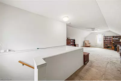 279 E 327th Street, Willowick, OH 44095 - Photo 14