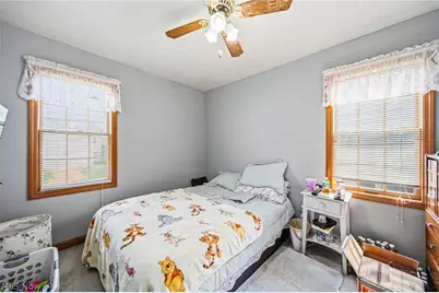 279 E 327th Street, Willowick, OH 44095 - Photo 10