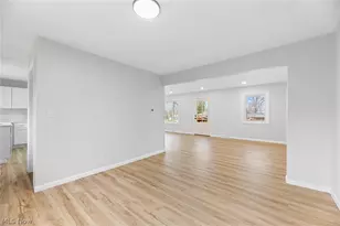 1497 W Sprague Rd, Grandview Heights, OH 44147 - Photo 6