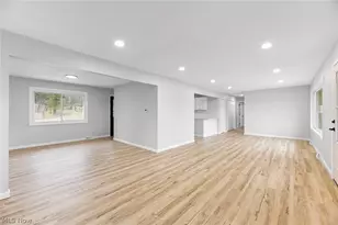 1497 W Sprague Rd, Grandview Heights, OH 44147 - Photo 4