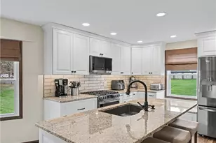 3881 Mahogany St NW, Uniontown, OH 44685 - Photo 8