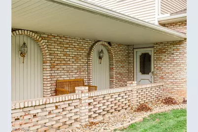 3881 Mahogany Street NW, Uniontown, OH 44685 - Photo 2