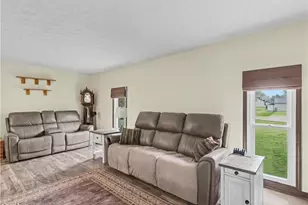 3881 Mahogany St NW, Uniontown, OH 44685 - Photo 6