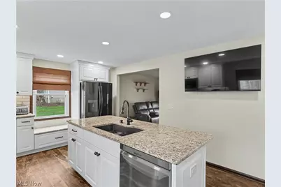 3881 Mahogany Street NW, Uniontown, OH 44685 - Photo 10