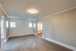 1835 Thornapple Ave, Akron, OH 44301 - Photo 16