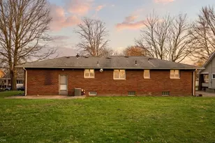 80 S Hazelwood Ave, Youngstown, OH 44509 - Photo 24