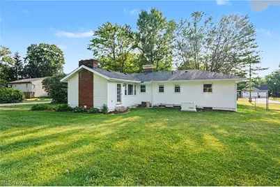 1974 Silver Fox Lane NE, Warren, OH 44484 - Photo 30