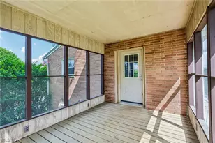 322 E Cassell Ave, Barberton, OH 44203 - Photo 12