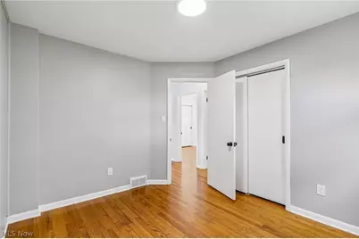 322 E Cassell Avenue, Barberton, OH 44203 - Photo 10