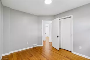 322 E Cassell Ave, Barberton, OH 44203 - Photo 10