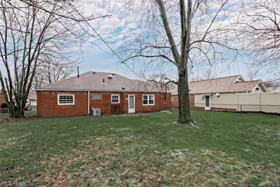 754 Hemlock Drive, Euclid, OH 44132 - Photo 28