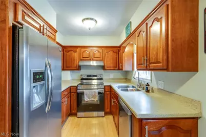 561 N River Road, Munroe Falls, OH 44262 - Photo 10