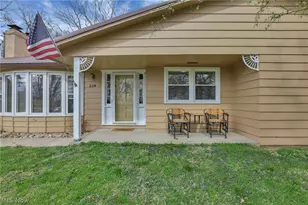 224 Brentwood Dr, Newark, OH 43055 - Photo 2