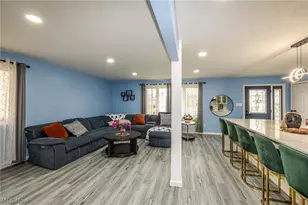 12017 Denver Dr, Parma Heights, OH 44130 - Photo 14