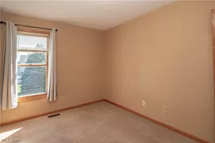 2662 Captens St NE, Canton, OH 44721 - Photo 26