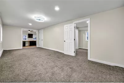 2160 Fulton Road, Loveland, OH 44113 - Photo 12