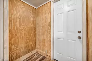 2160 Fulton Rd, Loveland, OH 44113 - Photo 36