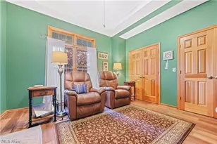 2011 E Swan Lake Cir, Kent, OH 44240 - Photo 28