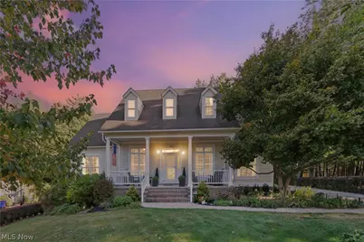 2011 E Swan Lake Circle, Kent, OH 44240 - Photo 2