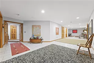2011 E Swan Lake Cir, Kent, OH 44240 - Photo 40