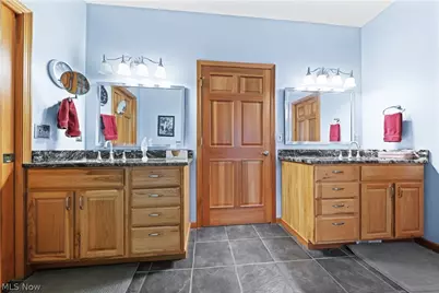 2011 E Swan Lake Circle, Kent, OH 44240 - Photo 26