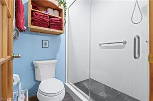 2011 E Swan Lake Cir, Kent, OH 44240 - Photo 26