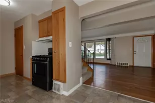 1111 E Miner Rd, Mayfield Heights, OH 44124 - Photo 6