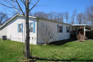 78 Periwinkle Dr, Olmsted Twp, OH 44138 - Photo 4