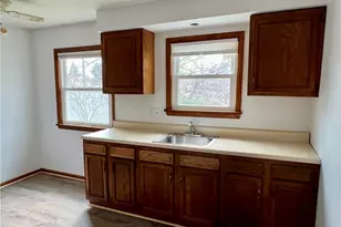 12328 Park Knoll Dr, Garfield Heights, OH 44125 - Photo 6