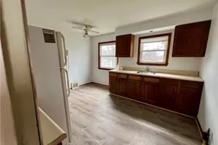 12328 Park Knoll Dr, Garfield Heights, OH 44125 - Photo 4