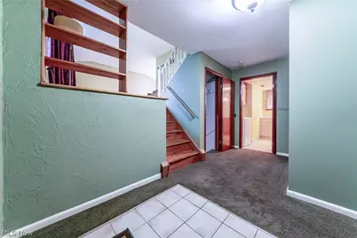 2984 Erich Drive, Willoughby Hills, OH 44092 - Photo 2