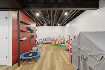 598 Chancellor Circle, Avon Lake, OH 44012 - Photo 34