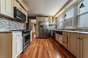 20303 Lakeshore Blvd, Euclid, OH 44123 - Photo 8
