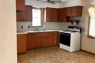 8255 Reed Ave, Garfield Heights, OH 44125 - Photo 18