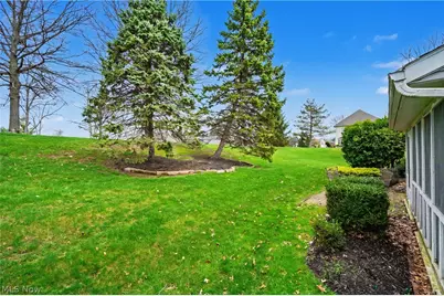 9809 Brookline Oval, Strongsville, OH 44136 - Photo 40