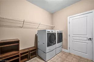 38475 Kingsbury Dr, North Ridgeville, OH 44039 - Photo 18