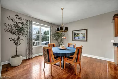 38475 Kingsbury Drive, North Ridgeville, OH 44039 - Photo 8