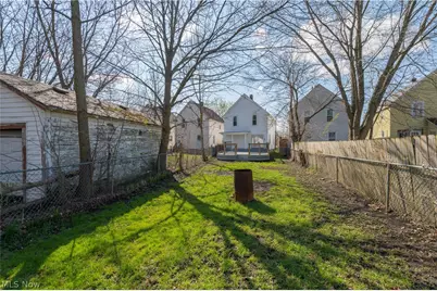 828 W 11th Street, Lorain, OH 44052 - Photo 32
