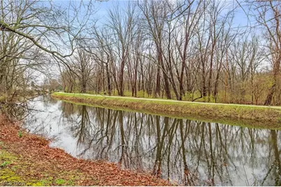 1332 Carnegie Avenue, Akron, OH 44314 - Photo 28