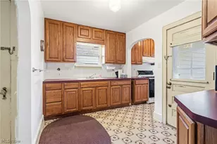 1616 Greenlawn Ave, Akron, OH 44301 - Photo 8