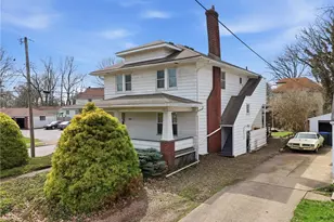 2860 Hudson Dr, Cuyahoga Falls, OH 44221 - Photo 2